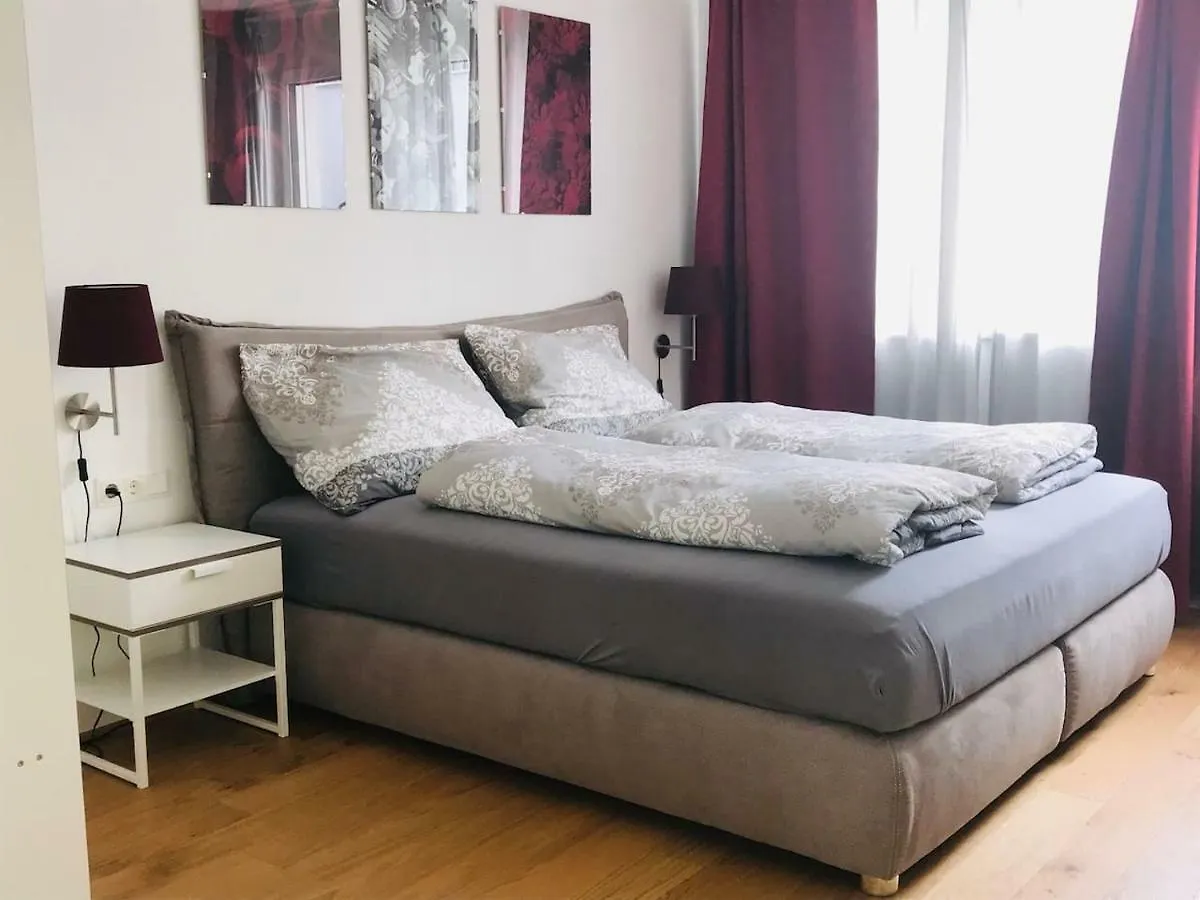 Red Flower Apartment With Pool - 5 Min To Lake Vienna 0*,